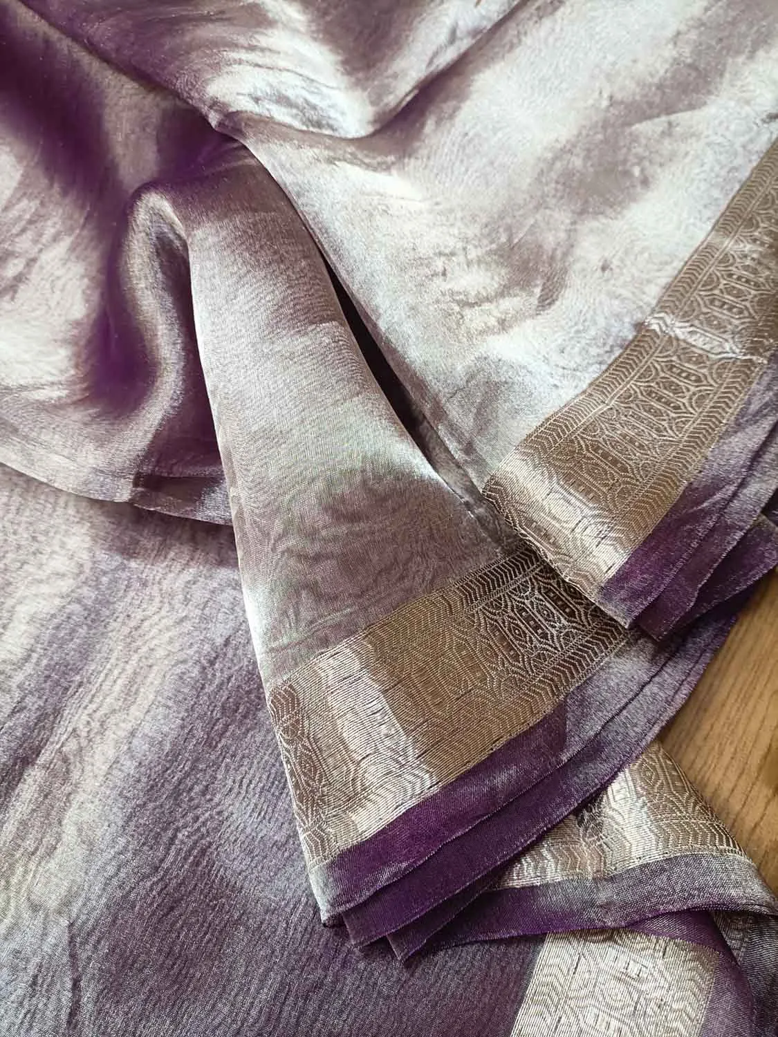 Elegant Purple Banarasi Organza Tissue Saree