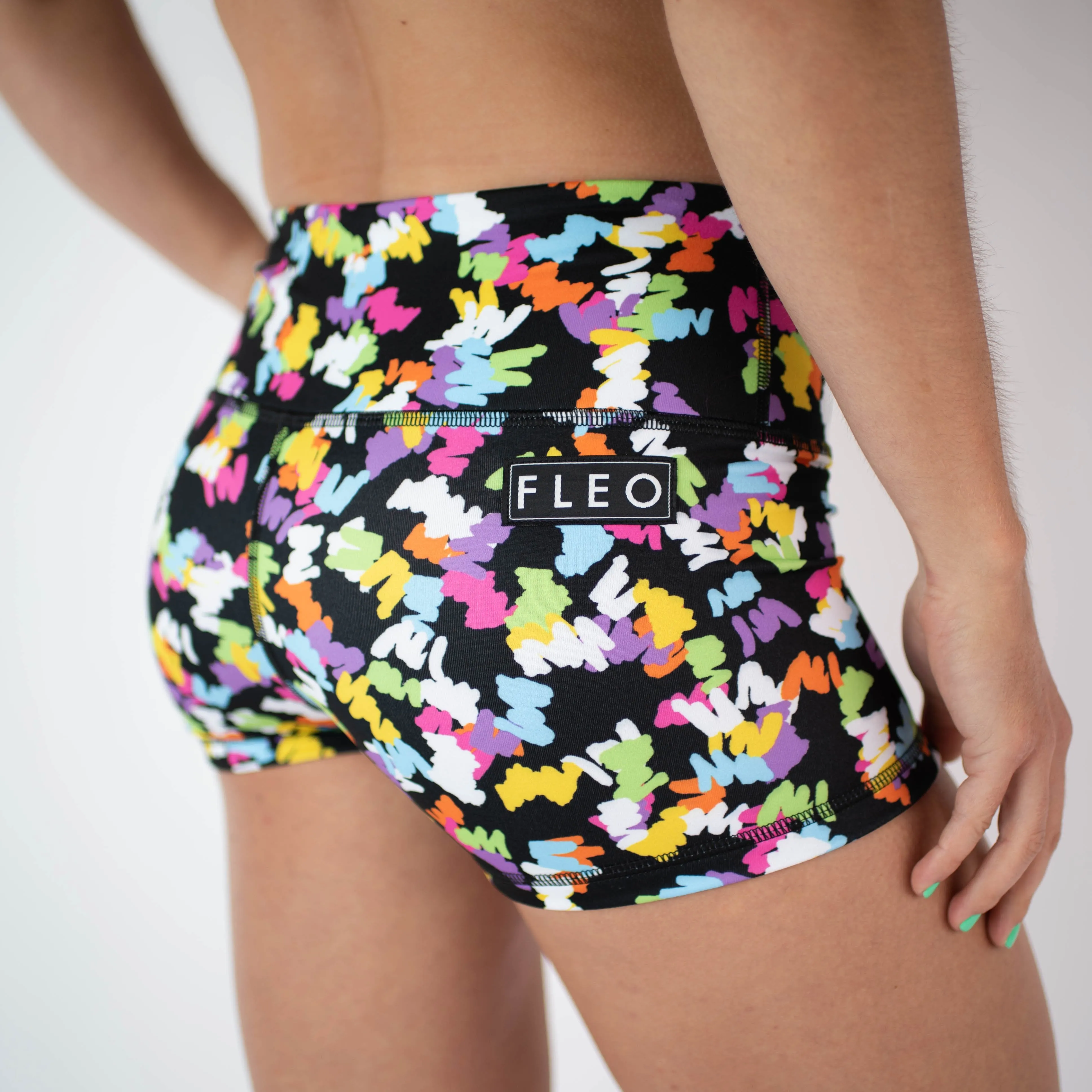 FLEO Bright Dash Shorts (High-rise Original)
